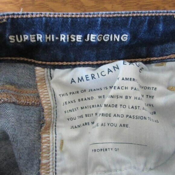 American Eagle Super Hi-Rise Distressed Jean Jegging 2 - Picture 5 of 6